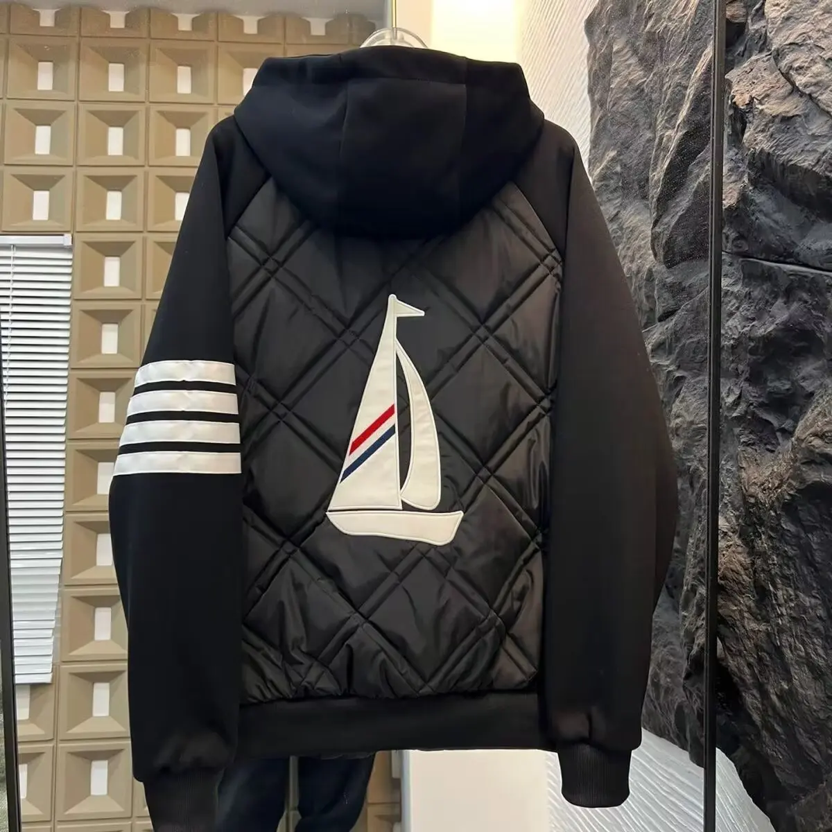 Chaqueta de algodón con cremallera y capucha estilo TB, patrón de vela, abrigo de algodón informal de cuatro barras, Tops para parejas, tela de poliéster a prueba de viento
