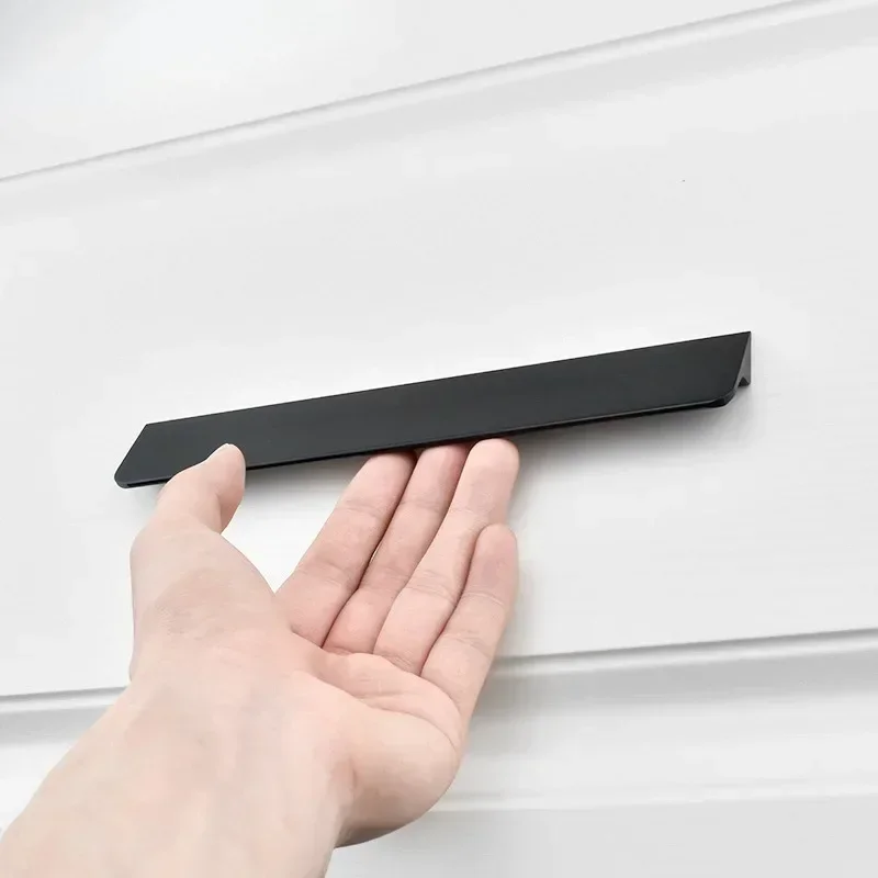 Schwarzgoldene Türbeschläge, Verdeckte Schrankgriffe aus Aluminiumlegierung, Küchenschrankgriffe, Schubladenknöpfe – Detail 4
