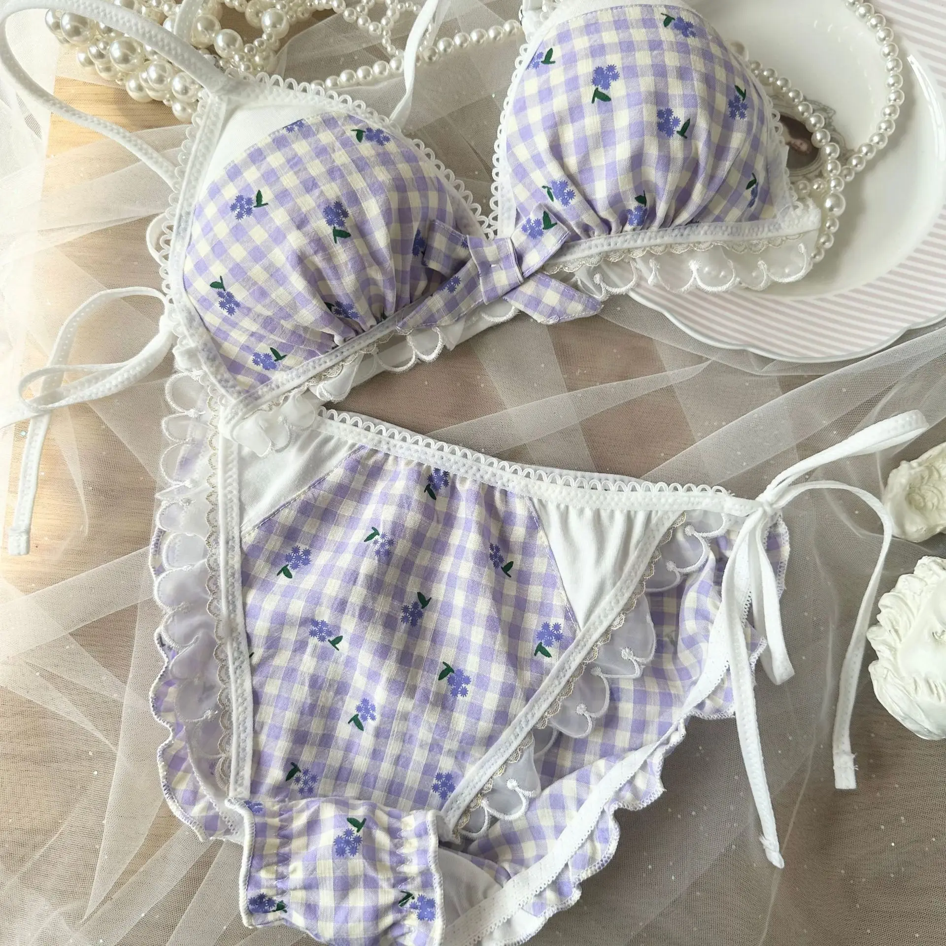 Bow checkered sweet Japanese small fresh lingerie triangle cup cute small chest without steel ring bra soft girl sweet underwear