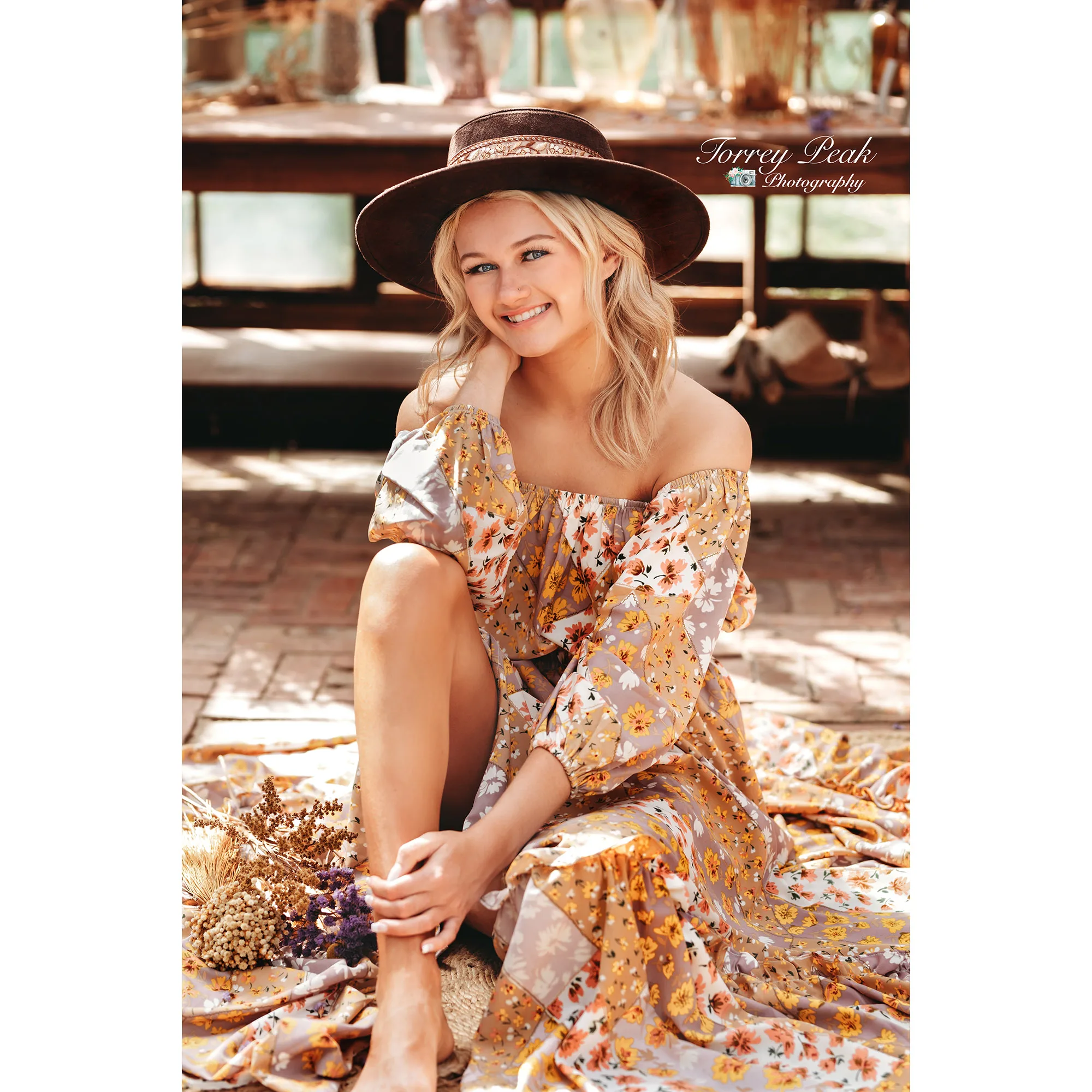 Don&Judy Off-Shoulder Patchwork Floral Maxi Gown – Ruffled Hem Long Dress with Puff Sleeves for Wedding Evening Photoshoot
