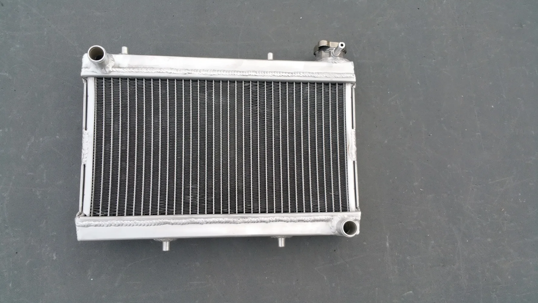 

For 1988-1989 Honda FourTrax 250 TRX250R TRX250X 2x4 TRX 250 R X Aluminum Radiator Cooler Cooling Coolant