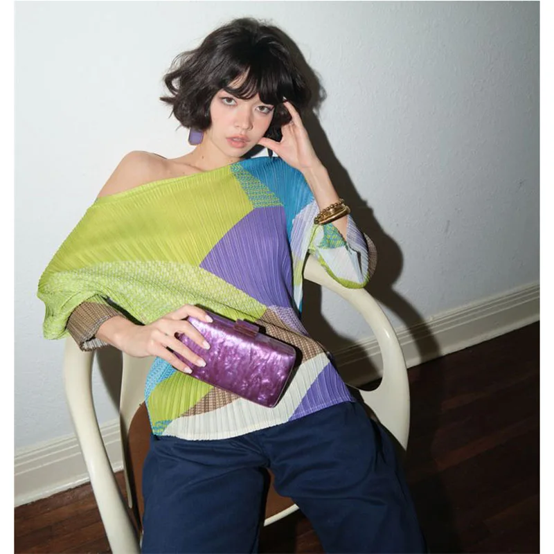 Dames nieuwe geplooide stof blouse korte mouw ronde hals los T-shirt met slank ontwerp en veelzijdig lente- en zomer-T-shirt