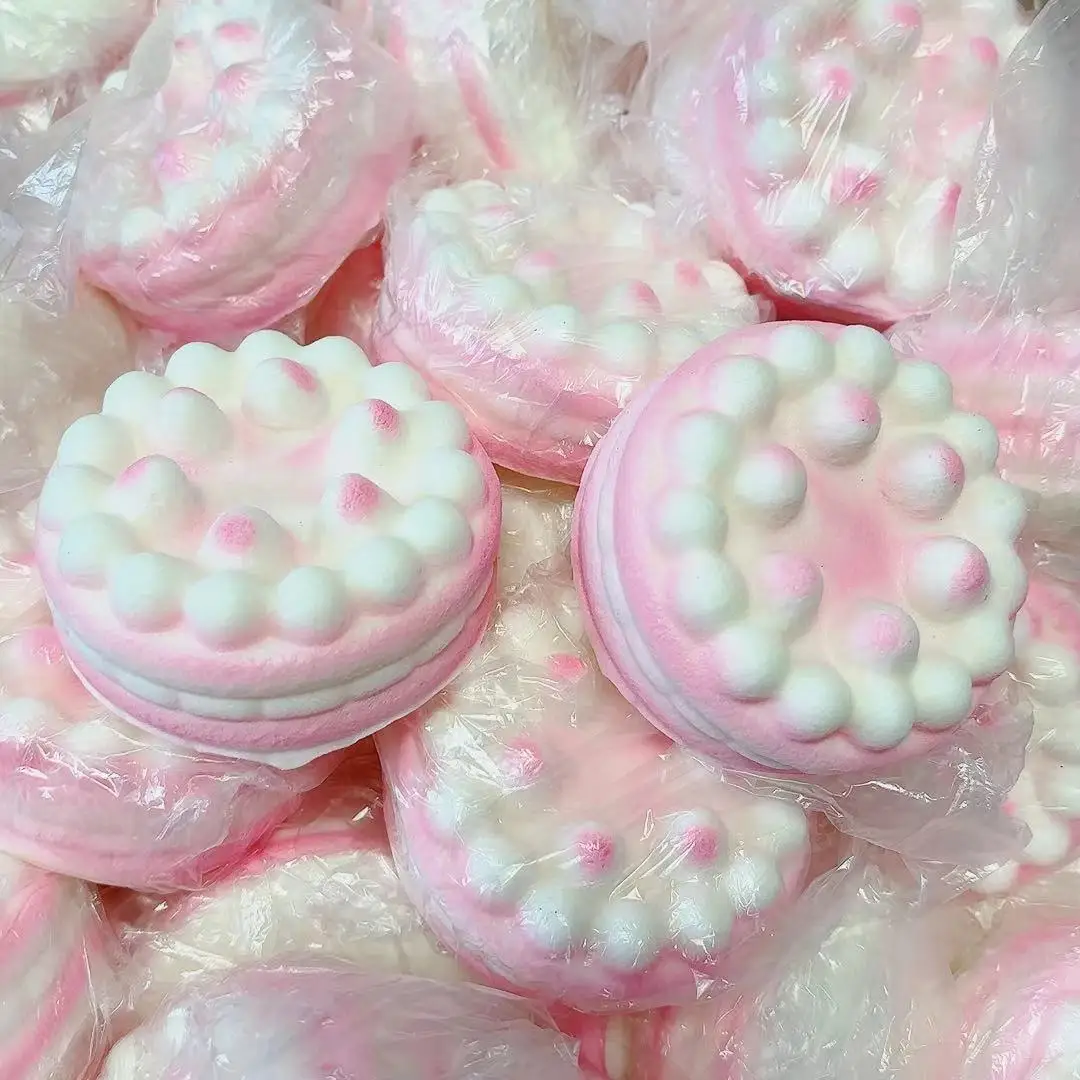 Mokra miękka symulacja Tarta malinowa Szczypta zabawki Super miękka symulacja PU Deser Ciasto Wycisnąć Wolne odbicie Zabawki antystresowe