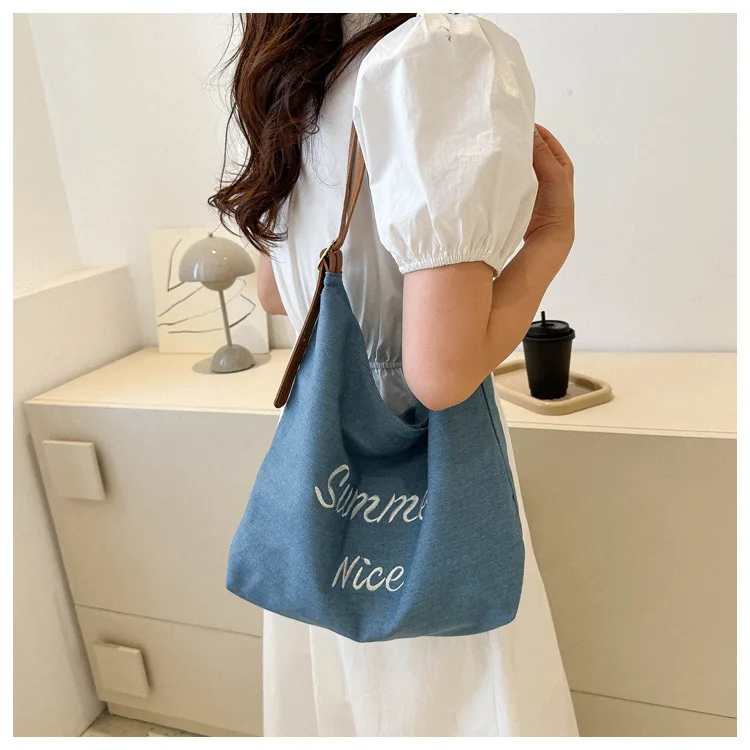 New Denim Crossbody Bag For Women Vintage Shoulder Bags Fashion Korean Design Half Moon Bag Casual Female Underarm Handbags