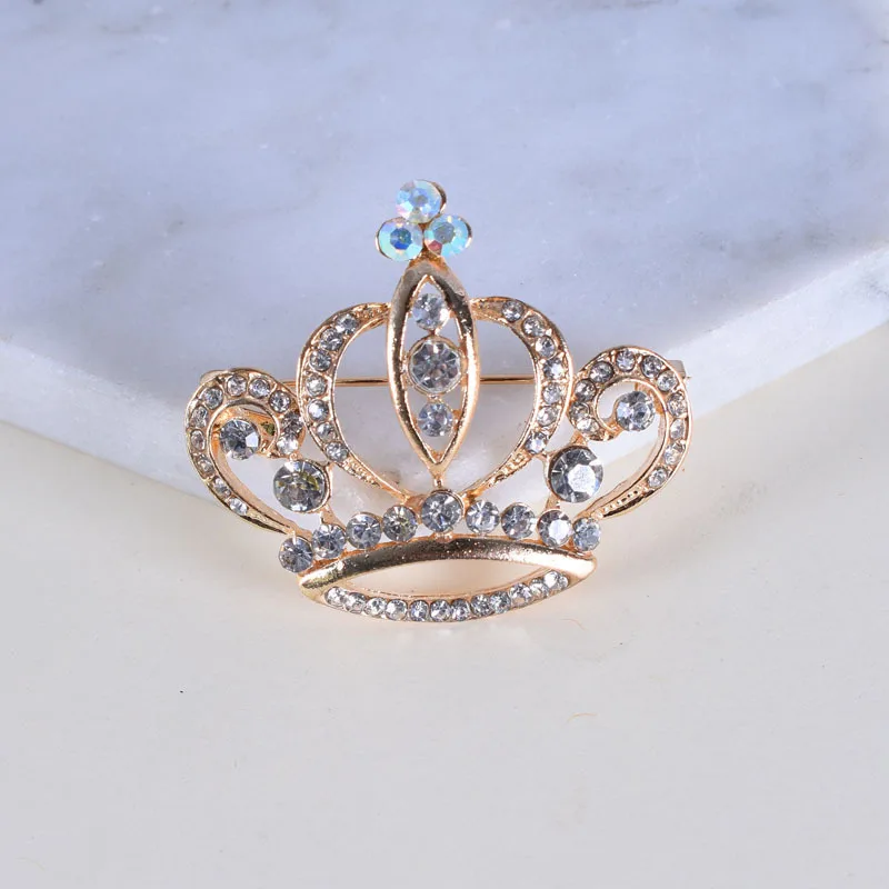 New Metal Crystal Crown Brooch Lapel Pina Suit Shirt Collar Pins Brooches for Women Accessories Fashion Jewelry