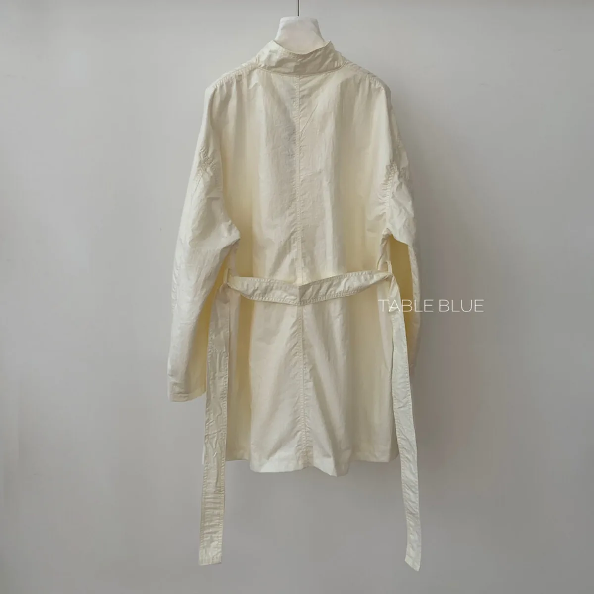 KWTX 2025 الخريف المرأة خندق معطف عادية أنيقة فضفاضة تناسب الخصر مربوط منتصف طول سترة الشارع الشهير موضة أوائل الخريف