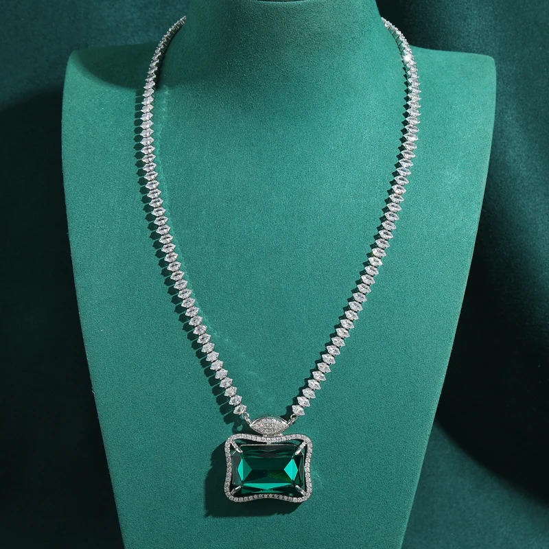 

Vintage Square Crystal Green Pendent Necklace High Luxury Brand Designer Silver Color Engagement For Women 2026 Accessories Gift