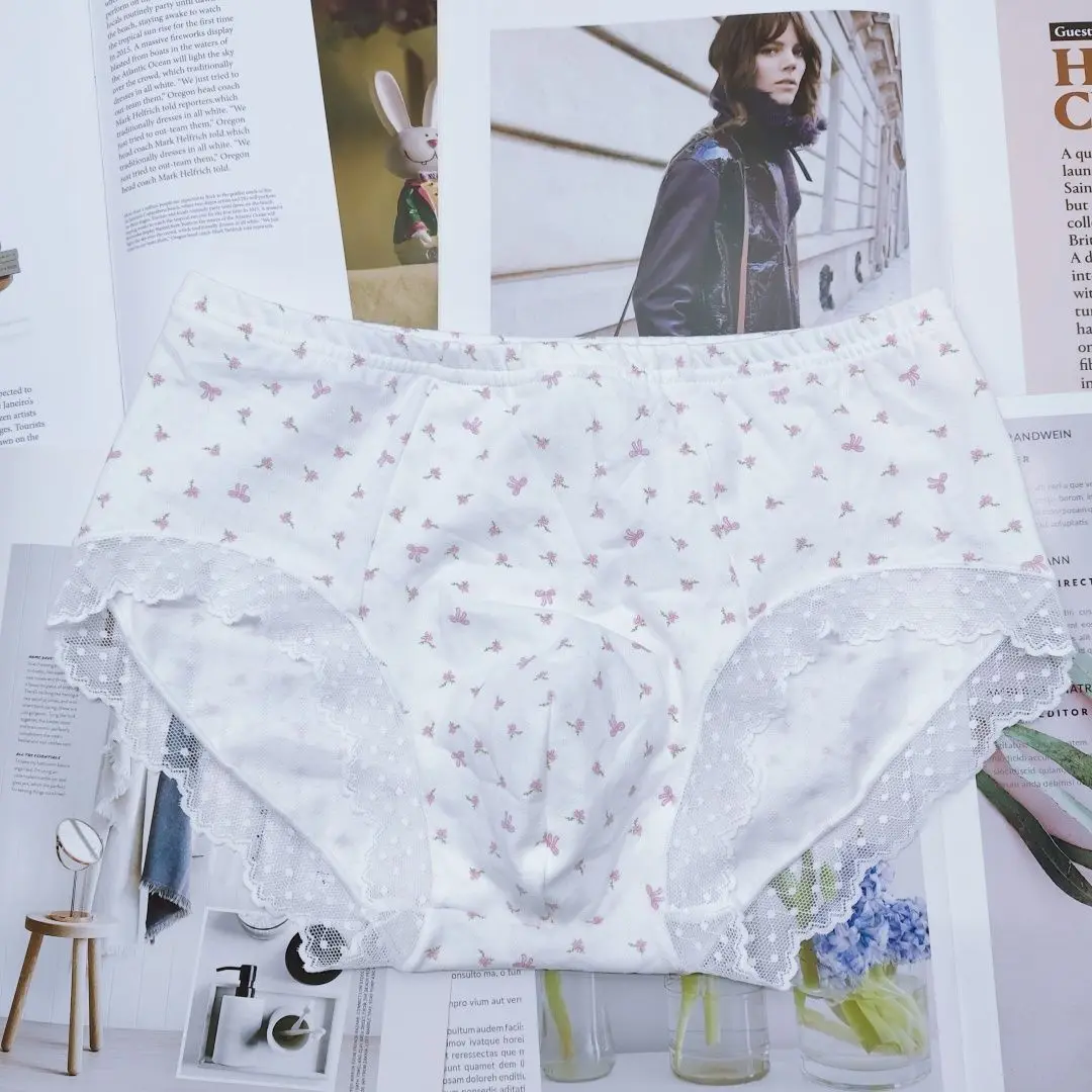 HandmaDe Man's Elastic Cotton Sweater Absorb Soft Middle Waist Lace Hem Floral Printing Panties