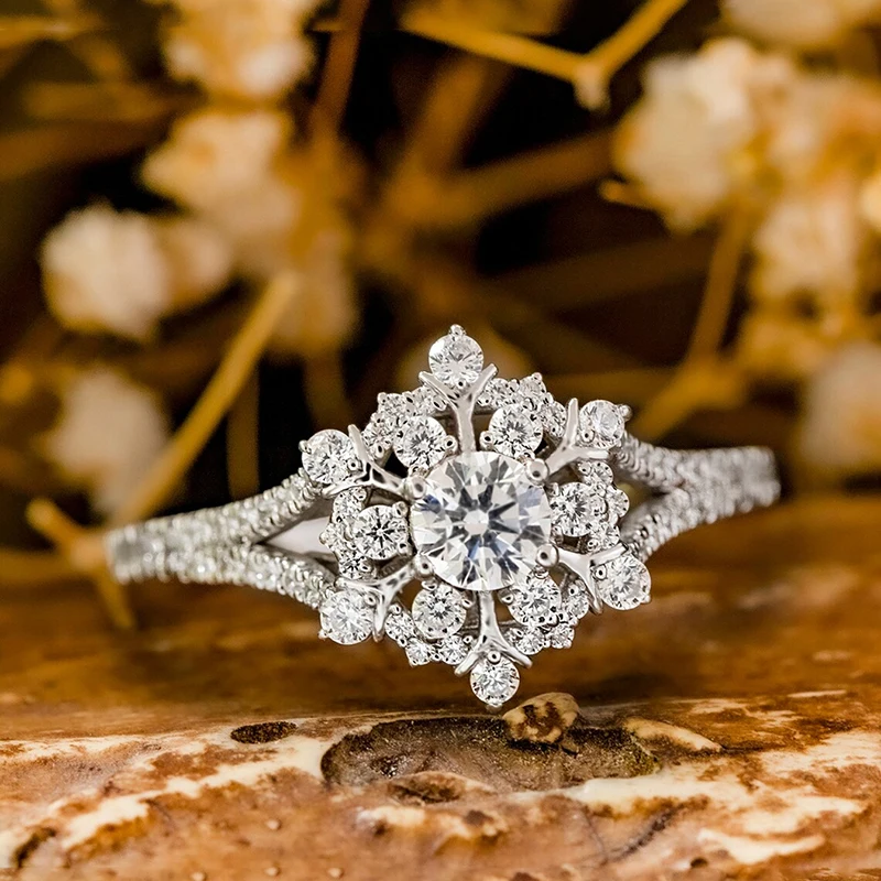 Huitan Exquisite Schneeflockenringe für Frauen, luxuriös, gepflastert, funkelnder Kristall, CZ, Hochzeit, Party, Statement, Damen-Accessoire, neuer Schmuck