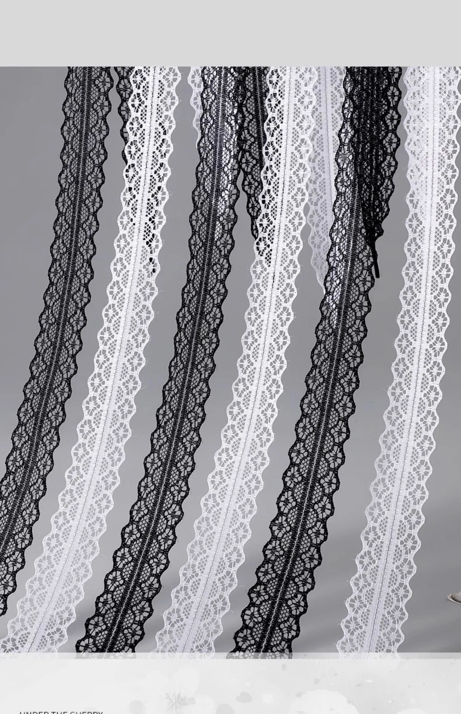 Elegante Schnürsenkel aus Spitze für Damen-Freizeitschuhe, 2,9 cm breite, flache Schnürsenkel für Sneaker, schwarz-weiße Schuhbänder, Accessoires. – Detail 5