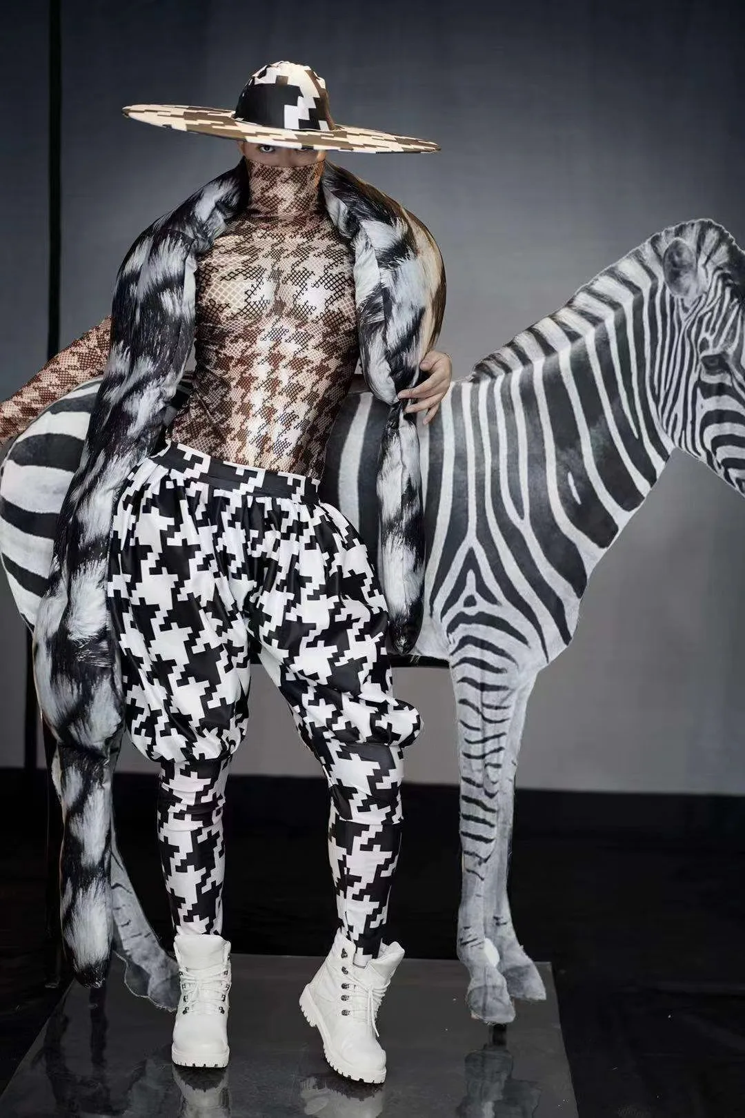 

Carnival Party Opening Pole Jazz Disco Dance Male And Female Singers Zebra Stripe Print Suits Stage Costumes Performance Club