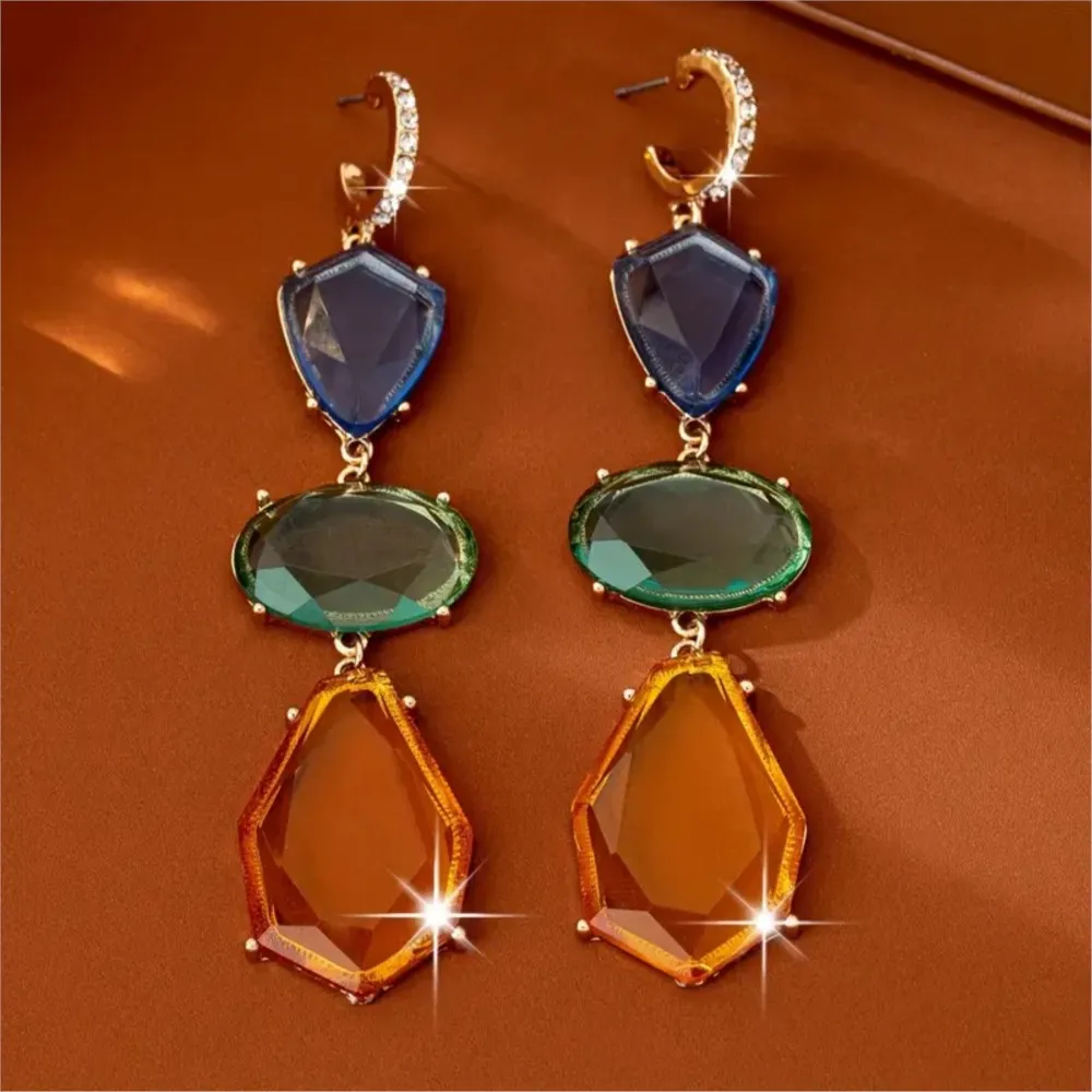 Gold Color Luxurious Resin Dangle Earring for Women Fashionable and Versatile Teardrop Earrings Perfect for Daily Wear or Party