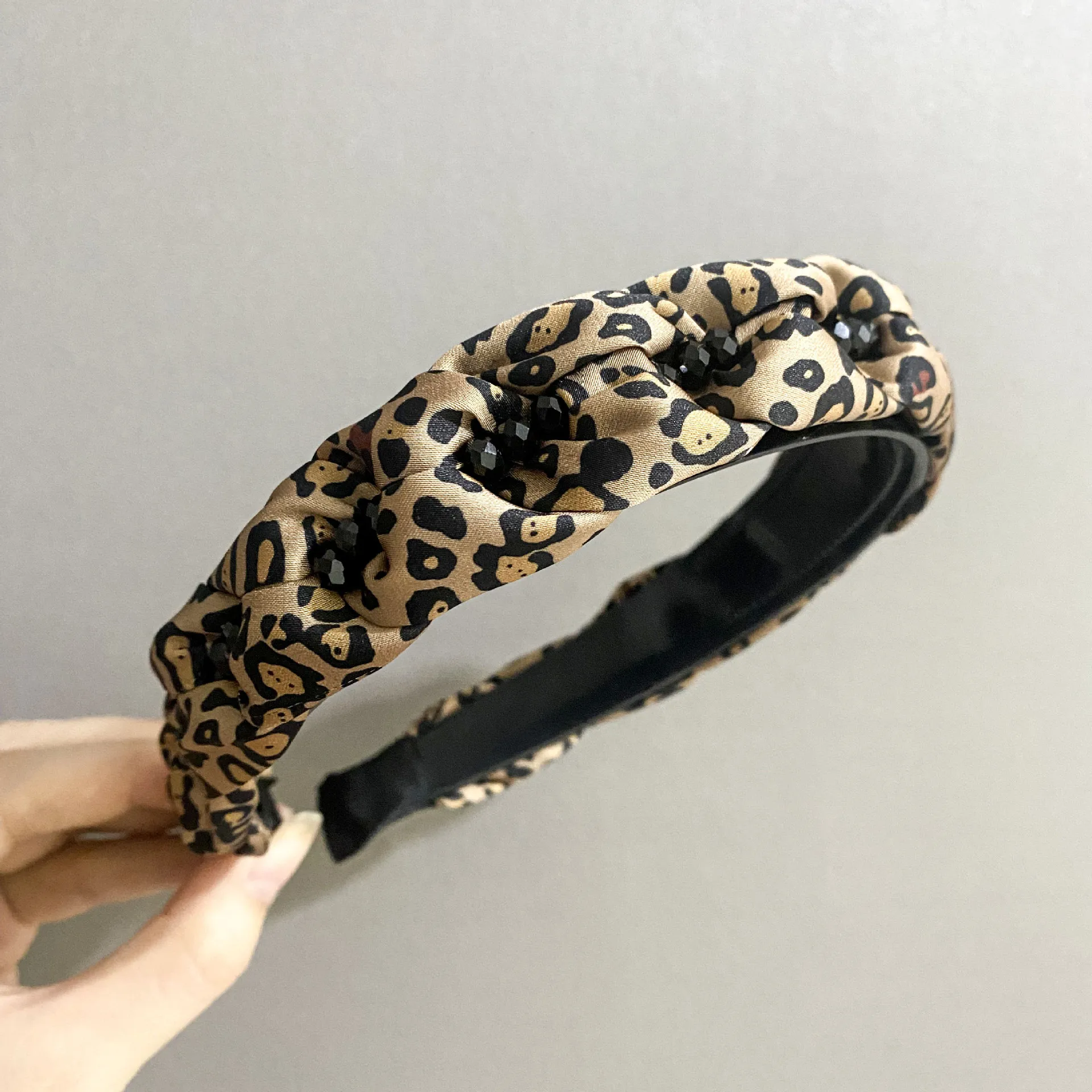 

Braided Leopard Headband Wide Design Non-Slip Comfort for Women Girls Daily Retro Hair Accessories