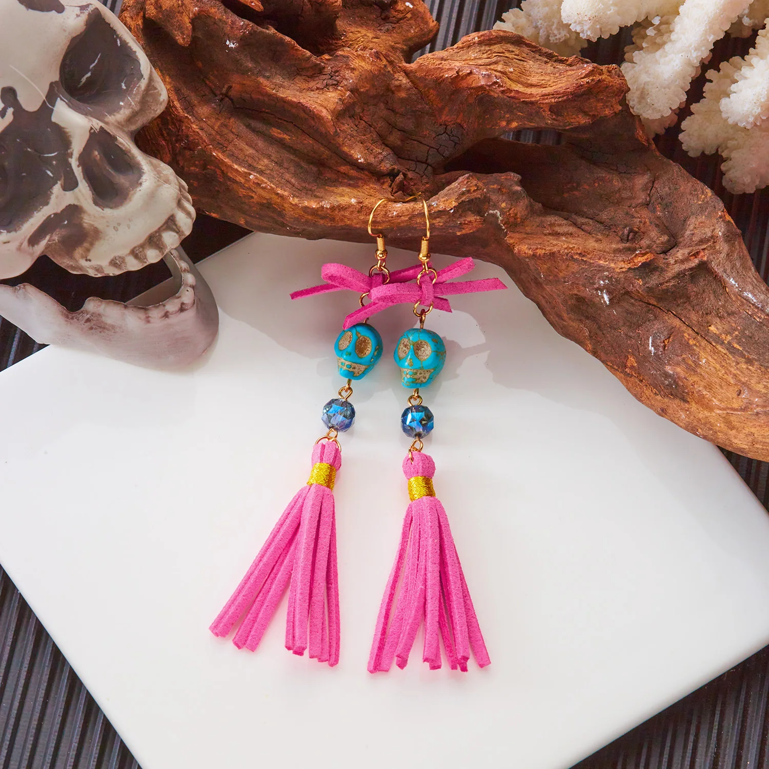 

Signature Halloween Skull Tassel Earrings for Women Lively Colorful Beads Bow Dangle Earrings Eye-Catching Party Jewellery Acces