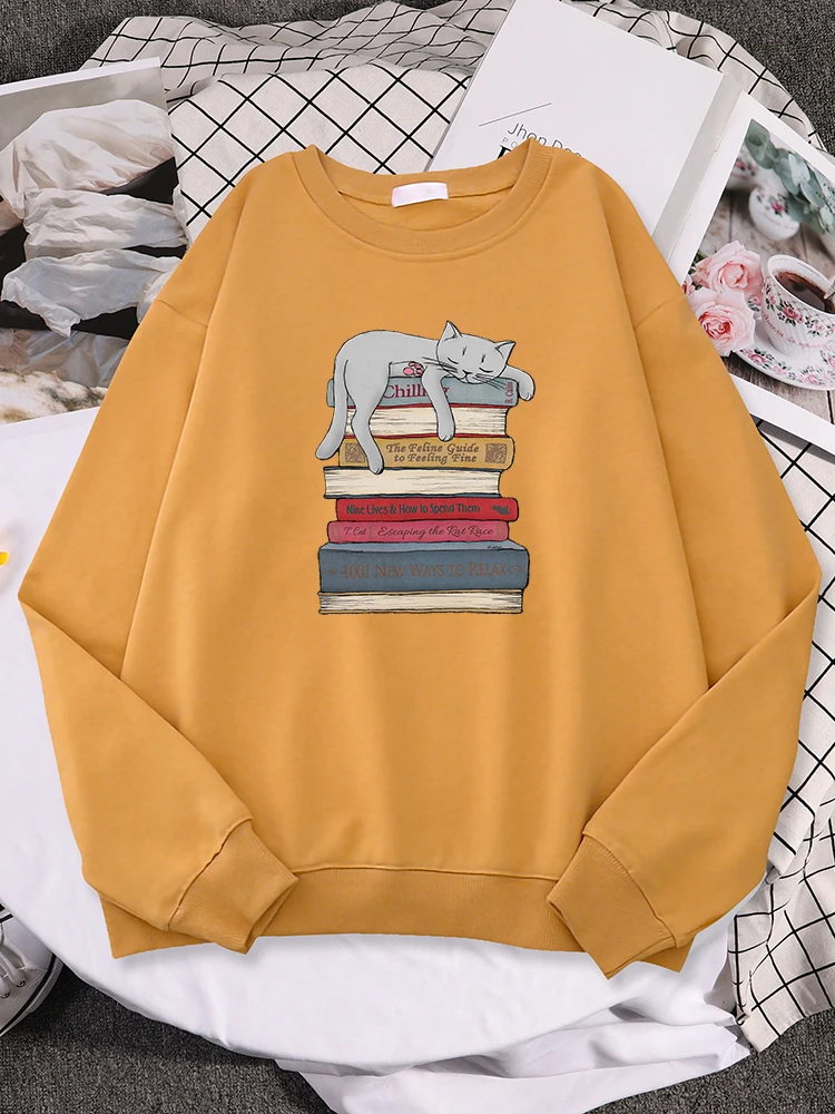 Women Sweatshirt Cat Sleeping On The Book Cartoon Print Pullover Females Casual Oversize Clothe Fleece Warm Loosewomen\'S Sweater