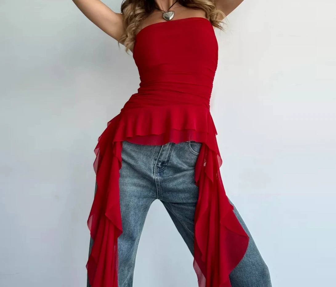 

Нерегулярный сетчатый жилет без бретелек с бахромой и одним воротником с оголением плеч