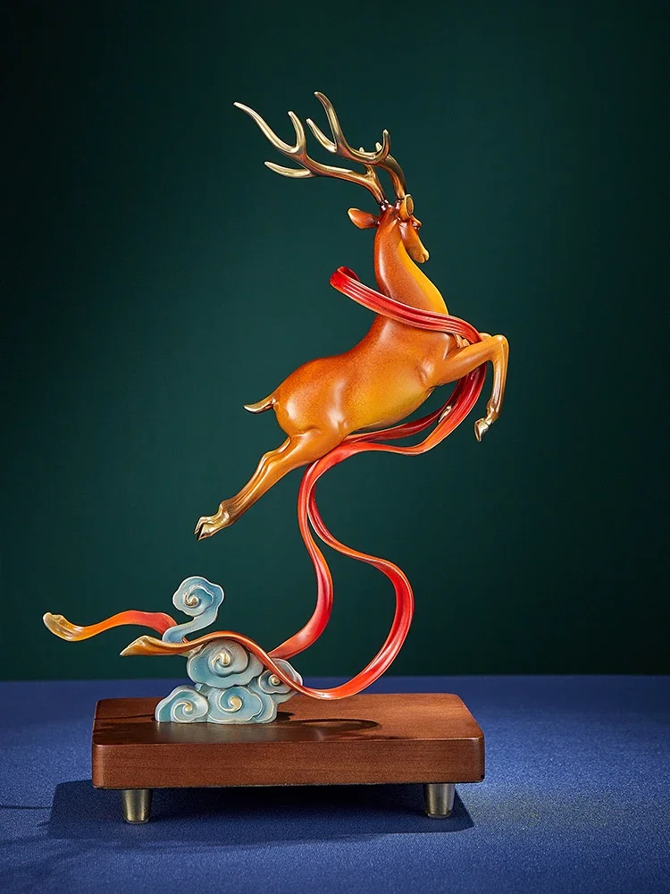 Copper deer ornament high-end Chinese living room entrance wine cabinet TV cabinet decoration gifts