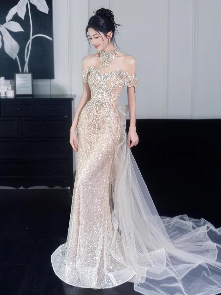 Suknia ślubna Ele One-shoulder Fi-Tail, błyszcząca, z cekinami, luksusowa, zaręczynowa, wieczorowa, bogato haftowana suknia ślubna.