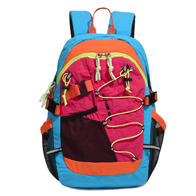 Color-blocked, lightweight outdoor backpack for men and women, suitable for short-distance hiking and mountaineering, with a sty