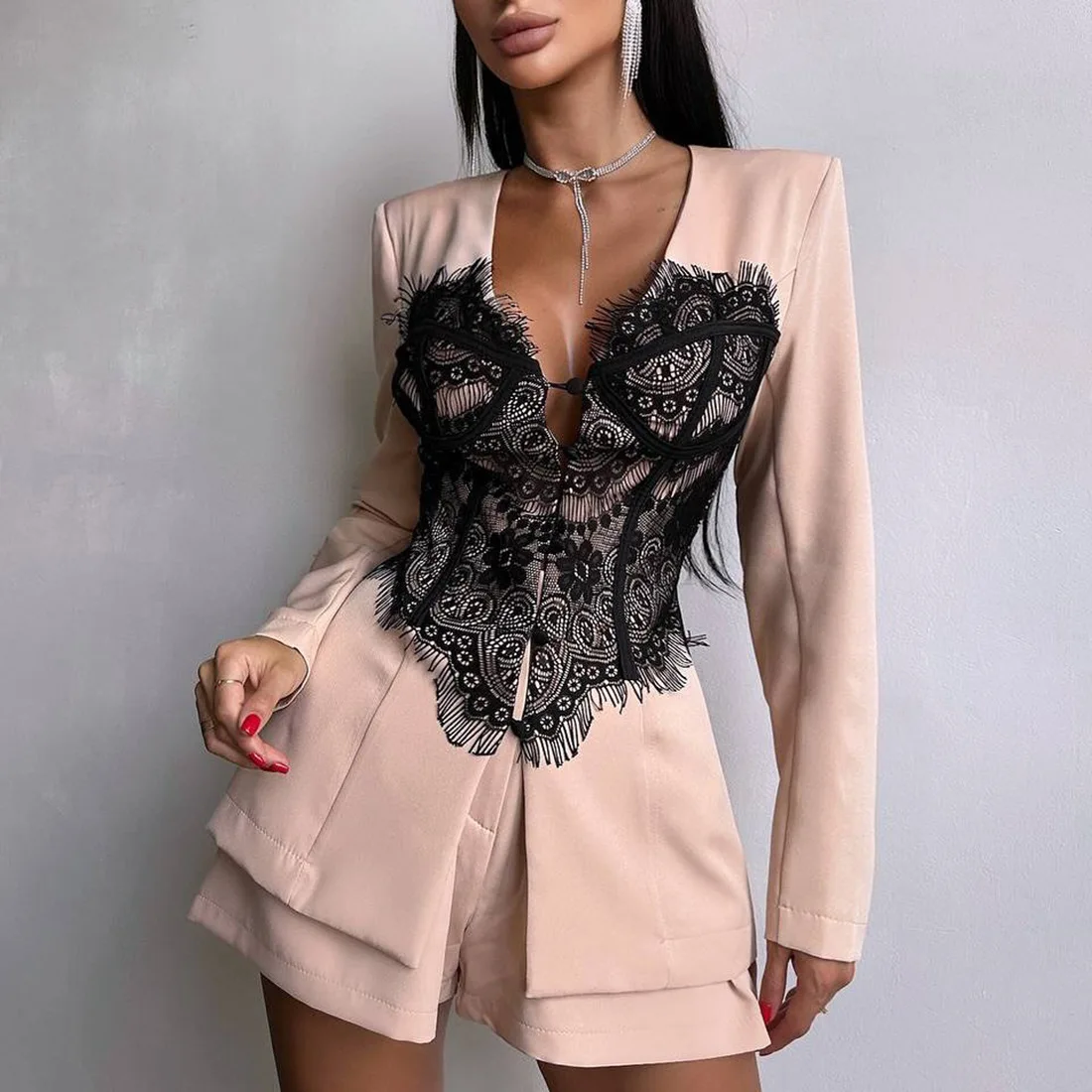 

Women's Lace Patchwork Deep V-neck Two-piece Suit with Sexy Waist and Shoulder Pads, Long Sleeved Jacket, Wide Leg Shorts
