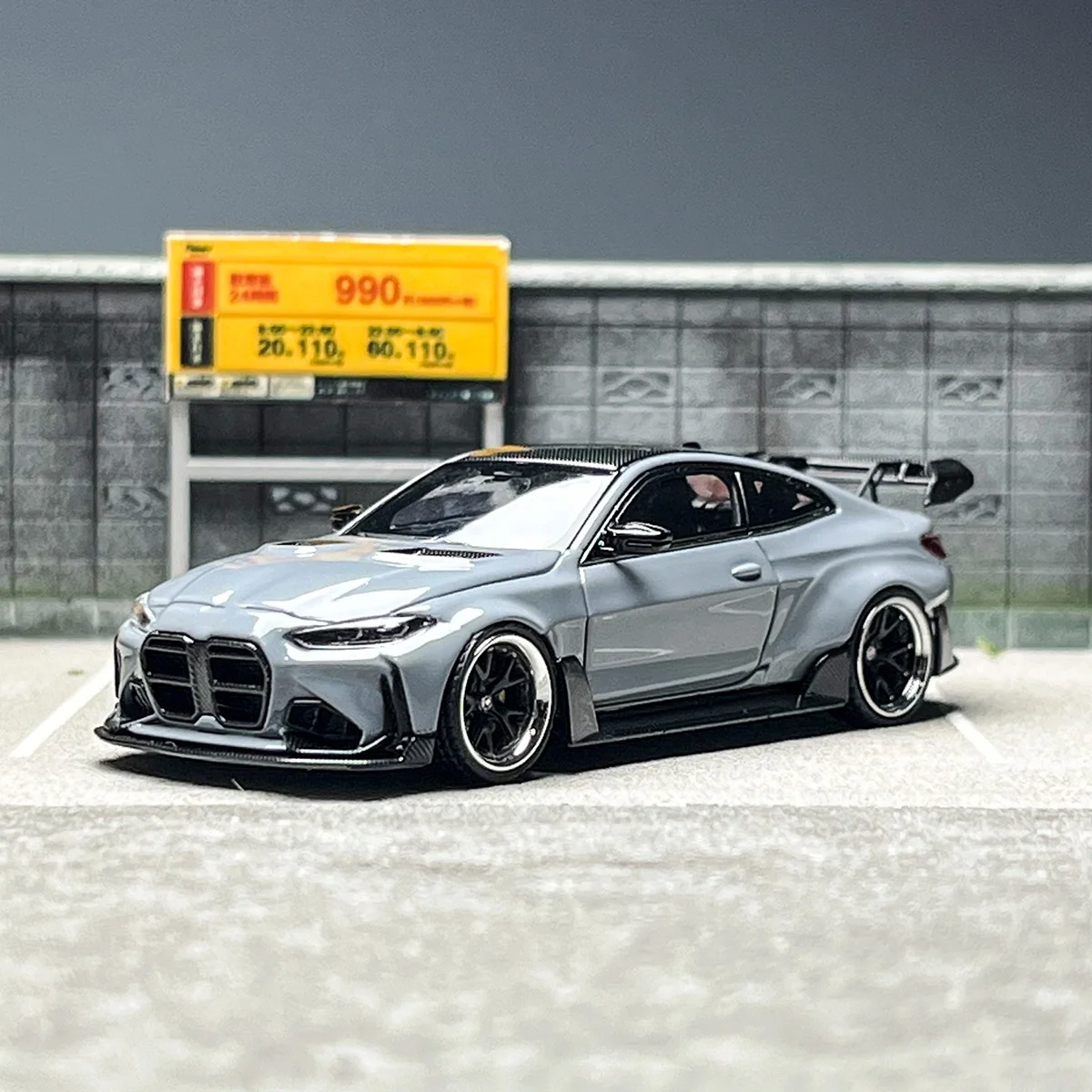 

SW 1:64 G82 M4 ADRO BODY KIT Wide body Grey Green Alloy Model