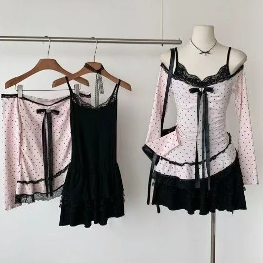 Elegantes Zweiteiliges T-Shirt-Set für Damen Koreanische Kurzarm-Tops mit Streifenmuster Lässige Neue Tägliche Mode-Outfits 2026 Sexy
