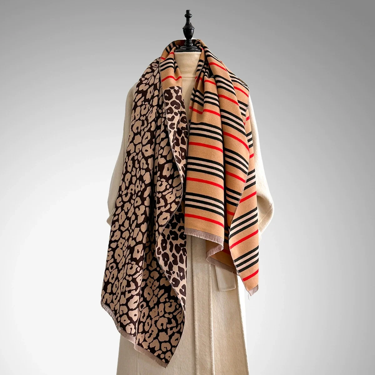 

2025 Design Leopard Printed Cashmere Scarf Women Winter Pashmina Shawls And Wraps Thick Warm Bufanda Stoles Blanket Luxury