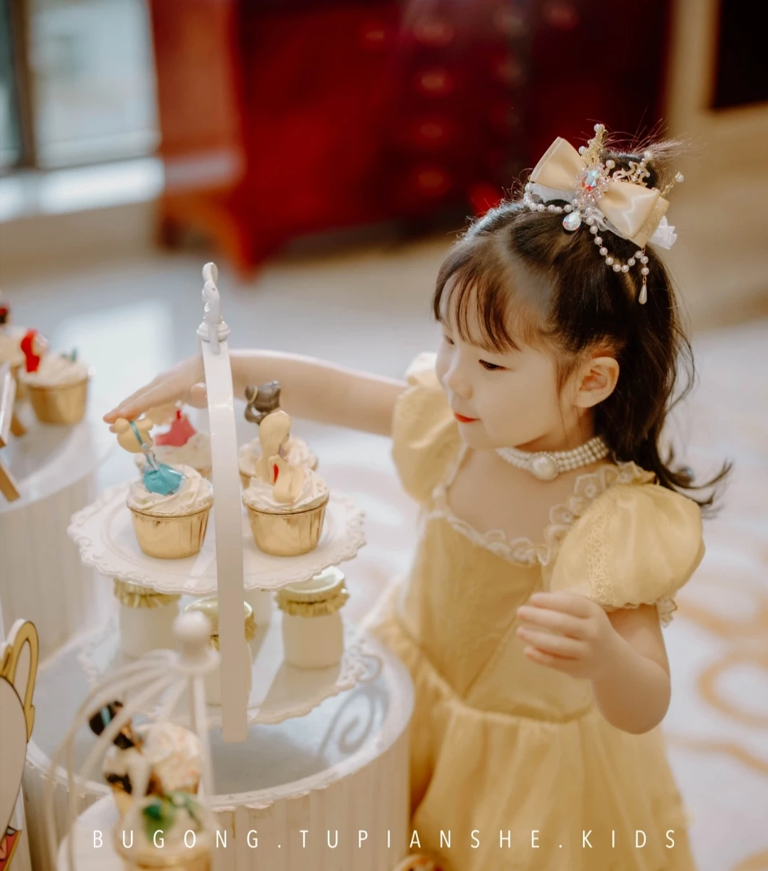 Lolita Crown Princess Headdress Ribbon Bow Women Hairpin Women Cosplay Cute Vintage Bow Hairpins Droppshing