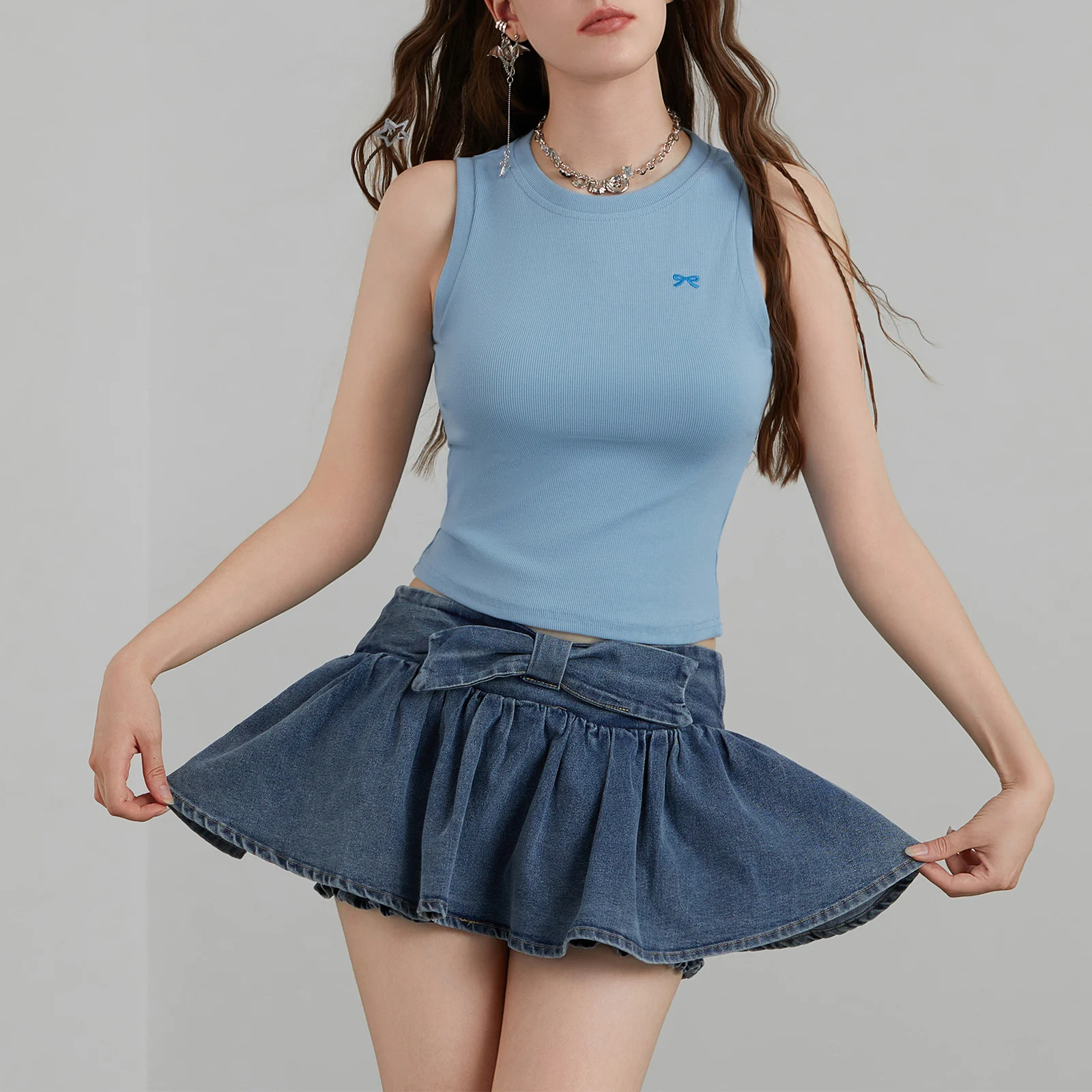 Women s Crop Tops Tight Fitted Round Neck Sleeveless Cute Bow Embroidery Ribbed Tank Top Summer Basic Vest for Teen Girls