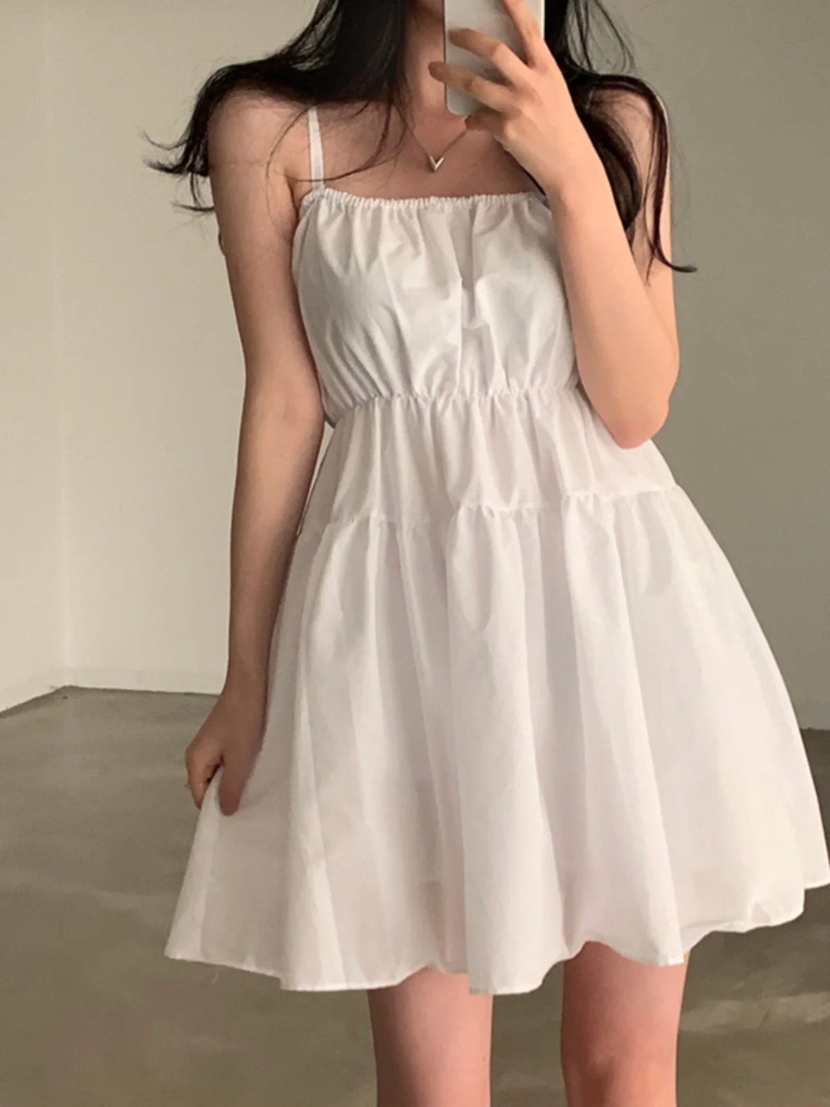 Letnia, luźna sukienka damska z szyfonu na ramiączkach, idealna na wakacje, odmładzająca, w kształcie litery A, elegancka, idealna do pracy, z kwadratowym dekoltem.