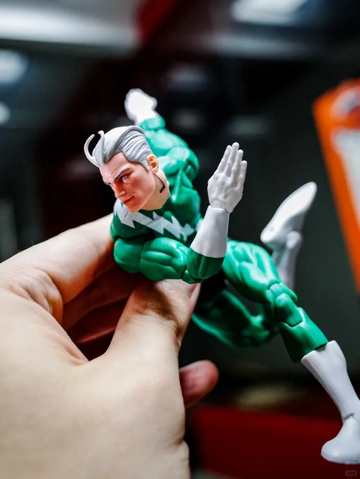 マーベルレジェンドインタラクティブアクションフィギュア - クイック