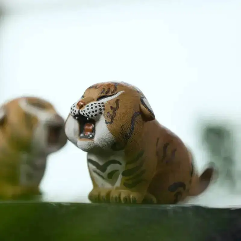  Zisha Tea Pet Tiger Ornament Zodiac Brushed Clay Painted Little Tiger Tea Plaything Tea pet Accessory 
