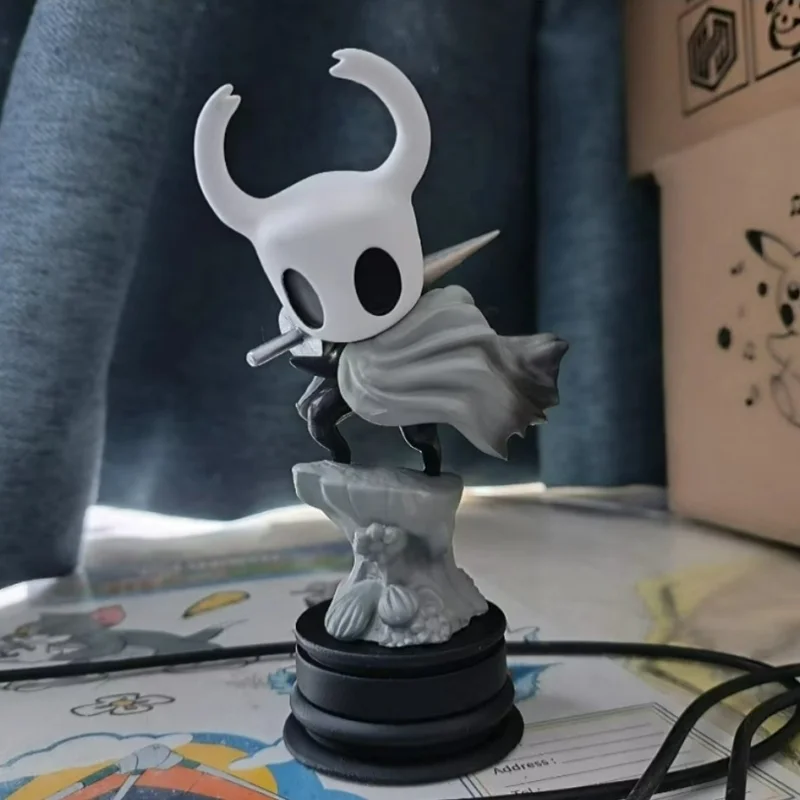 

Коллекционное издание Hollow Knight: Диорама «Боевая поза с мечом» — Премиальная фигурка из смолы для декора стола, игровой декор, подарок