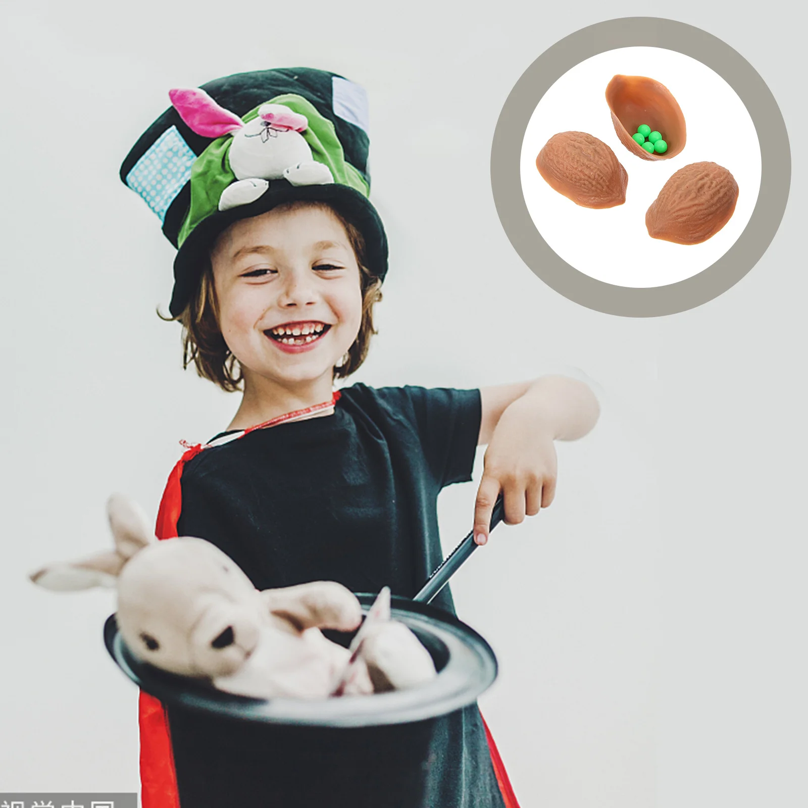 

3 Shell and 5 Balls Walnut Shell Trick Set Lightweight Sleek Balls Perfect for Fun Home Entertainment