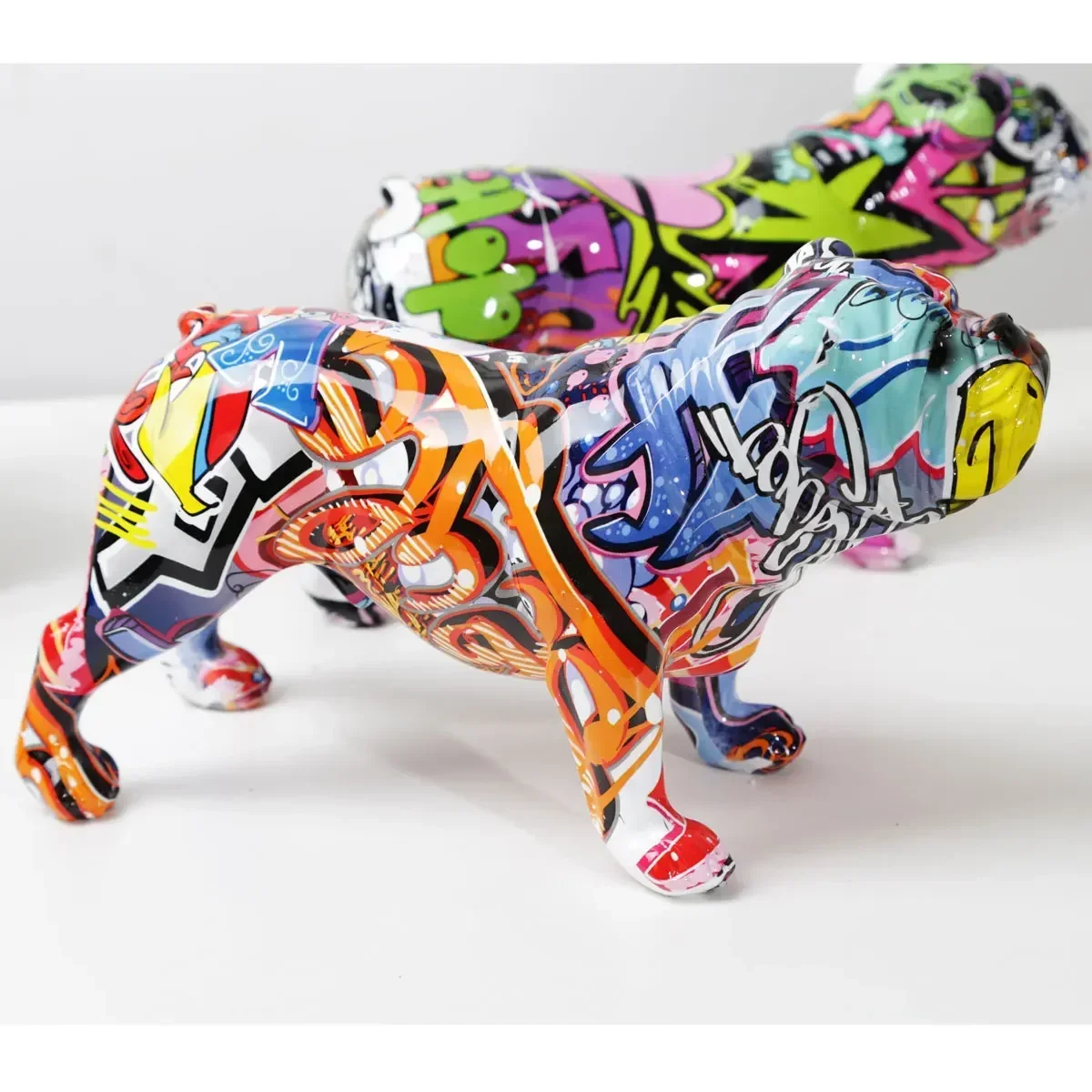 

Creativity Bulldog Wholesale Graffiti Water Transfer Office Ornaments Printing Resin Bulldog Home Decor Modern Crafts