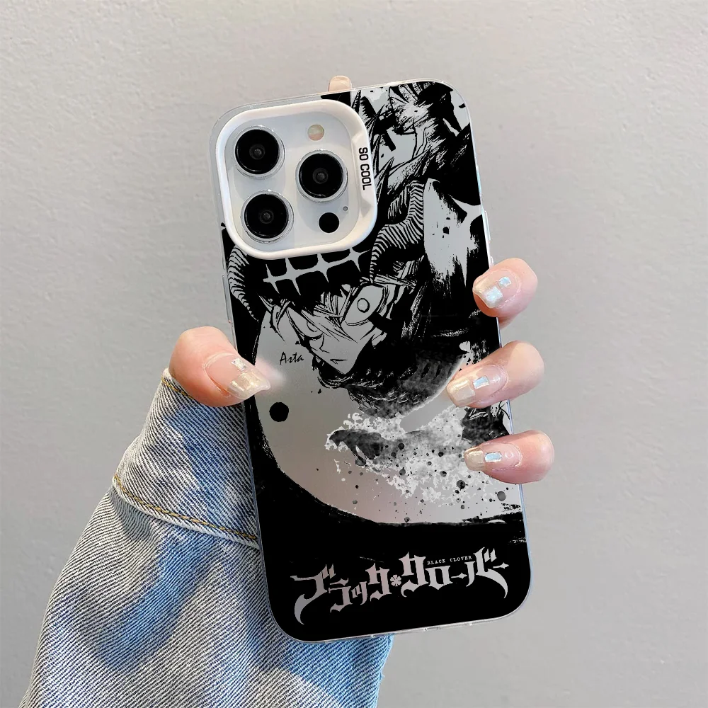 أستا كارتون B- حافظة هاتف بلاك كلوفر لهاتف آيفون 16 15 14 13 12 11 برو ماكس بلس غطاء خلفي فضي مقاوم للصدمات