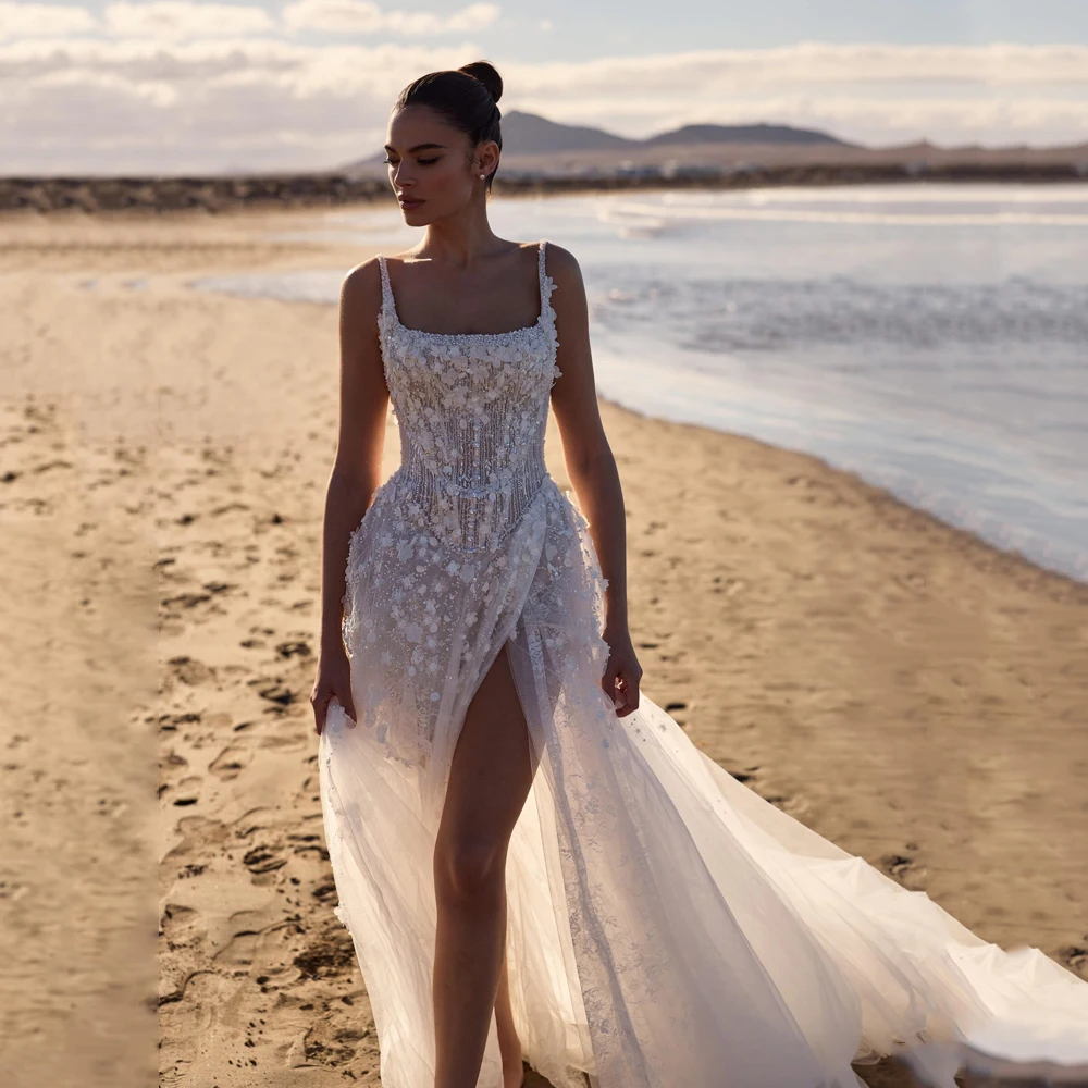 

Beaded Beach Wedding Dresses 2025 Bride Spaghetti Straps A-Line Split Backless Bride Gowns Applique robe de mariée Customized