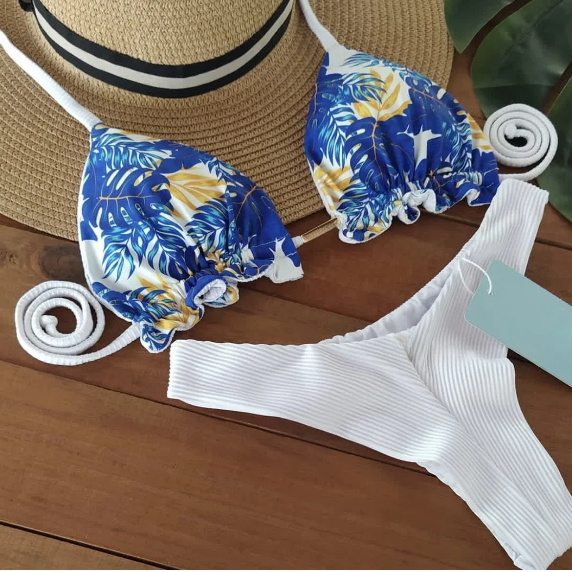 

2025 женский костюм бикини, новый мультяшный рождественский узор, 3D печать, модный сексуальный сплит, плавание, пляж, серфинг, отпуск, вечеринка