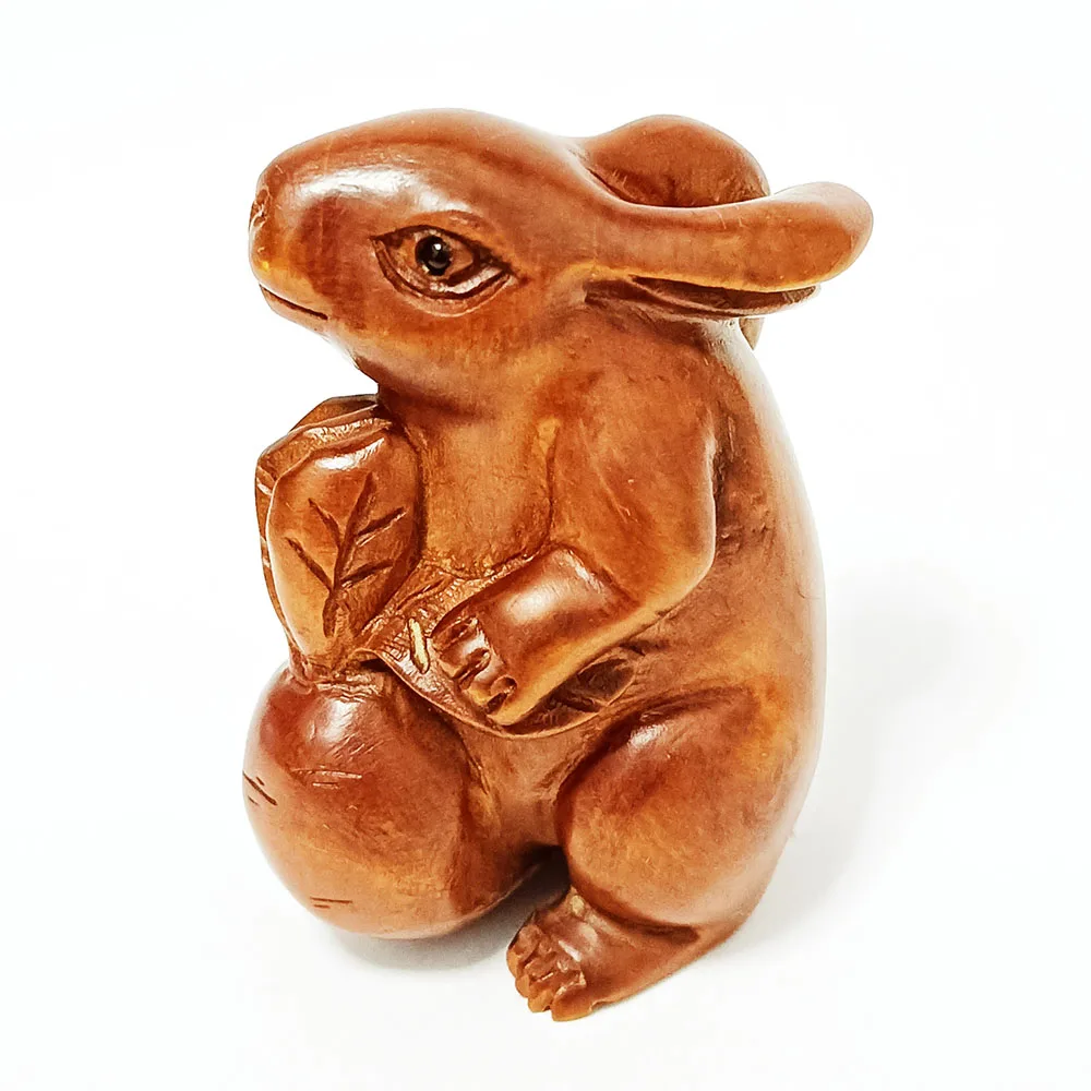 

RS479, 2-дюймовая резная японская самшитовая нецке, фигурка кролика и моркови ручной работы, скульптура животного зодиака, маленькие украшения