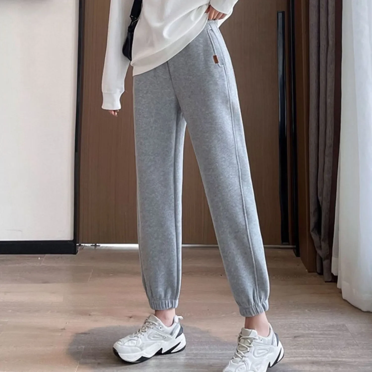 Pantalones informales de cintura alta para mujer, chándal gris grueso de terciopelo, ropa de calle para otoño e invierno, LJ459, novedad de 2024