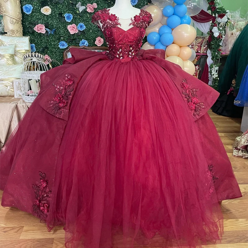 

Red O Neck Sweet 16 Quinceanera Dress 2024 Sparkly Lace Appliques Sequins 3D Flowers Princess Ball Gown Vestidos De 15 Años