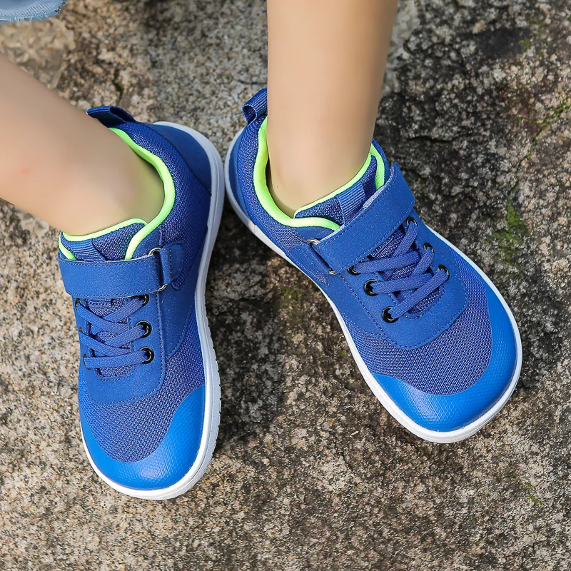 Scarpe a piedi nudi larghe per bambini piccoli/grandi Scarpe da ginnastica naturalmente minimaliste per ragazzi/ragazze Sneaker larga atletica leggera e traspirante