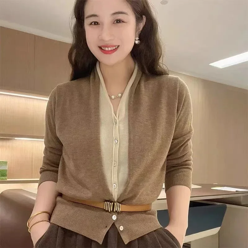 European 2022 autumn new standing collar matching color fake two-piece set of single-breasted temperament feminine knit jacket