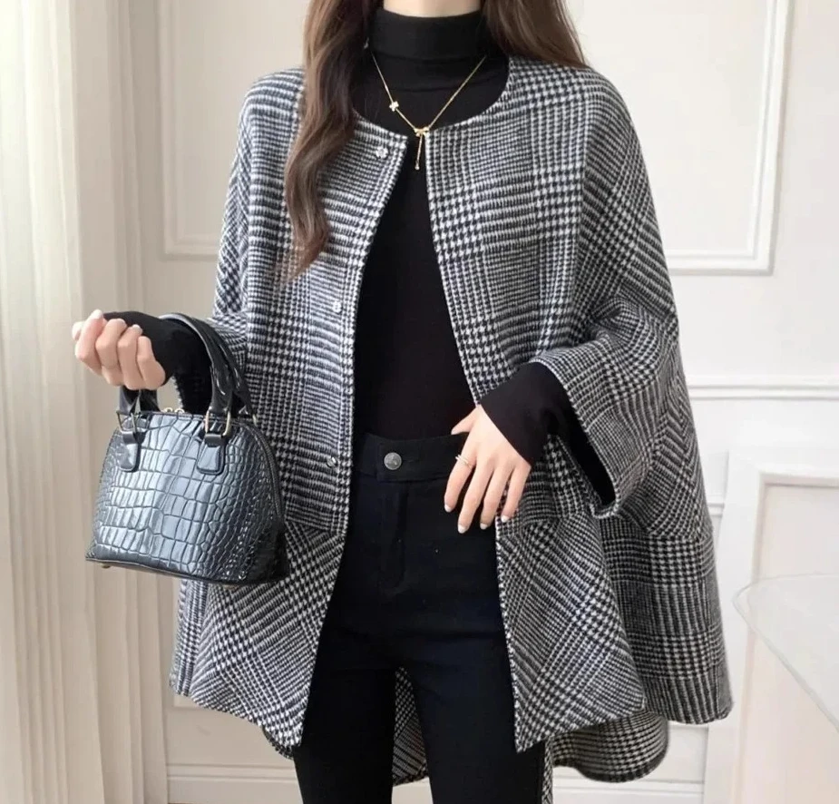 

Autumn Winter Fashion Trend Outerwear Comfortable Fit CoatKorean Style Plaid Long Cardigan Women's round Neck Coat Spring