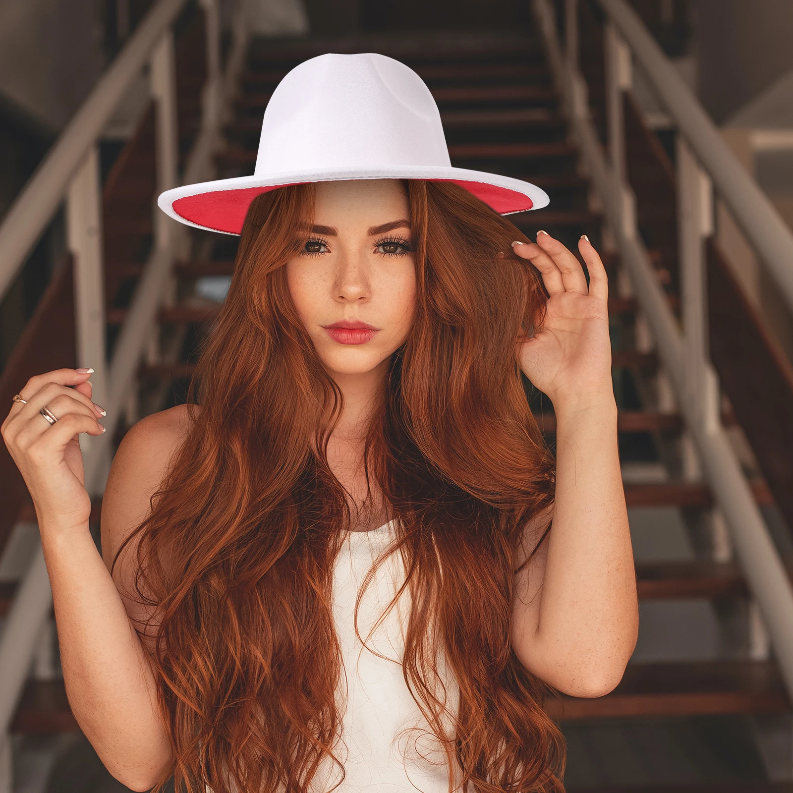 

Fedora Gentleman Hat Women Felt Jazz Hats Fashion Simple Casual Wide Brimmed Flat Cap Miss