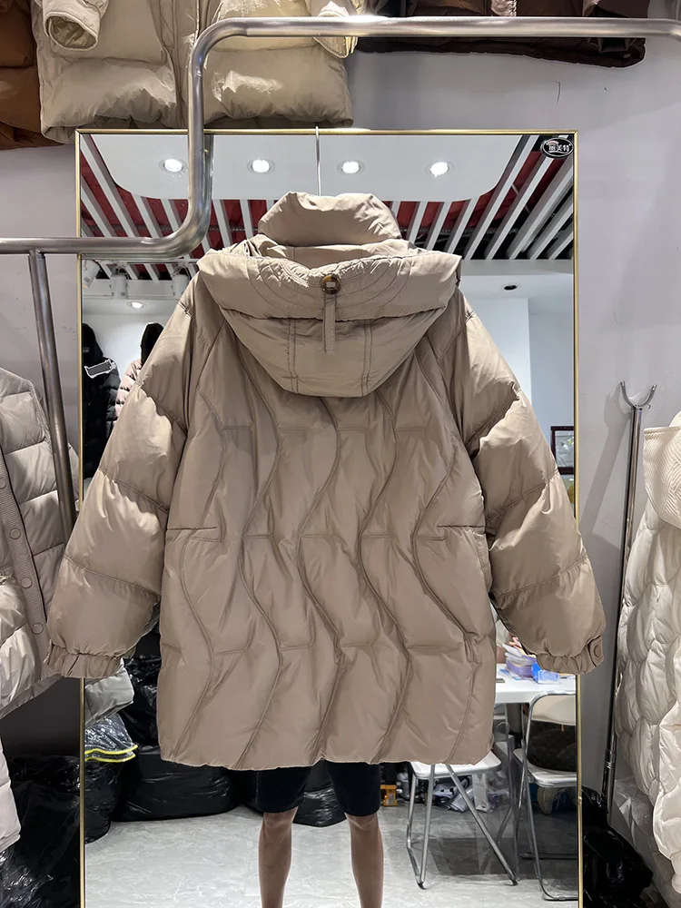 Chaqueta de plumón medio a largo para mujer, nueva edición coreana de invierno, Sudadera con capucha a la moda, abrigo holgado Simple y cálido de plumón de pato blanco