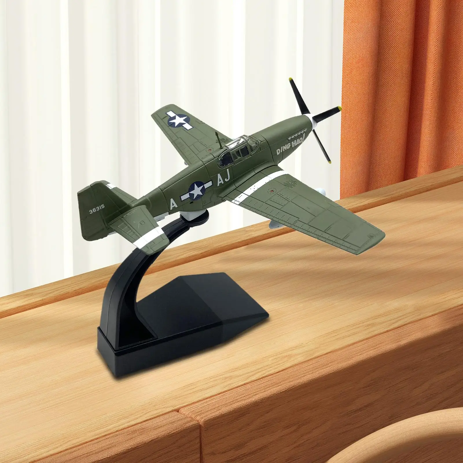 Alloy 1/72 P51B Fighter Airplane Diecast Model Retro Plane Model for Cafe