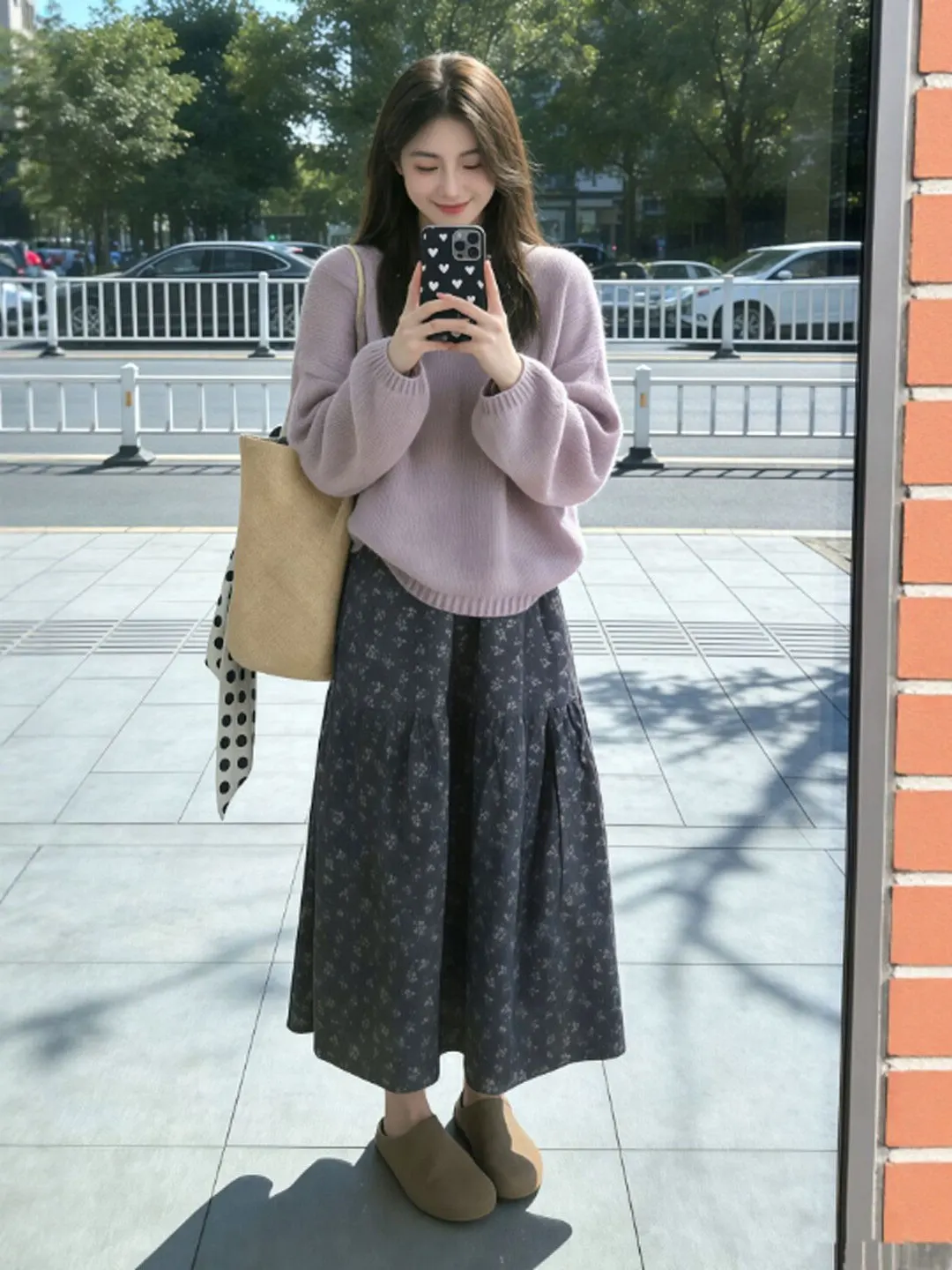 

Фиолетовый комплект из свитера и юбки с цветочным принтом, модный весенний наряд, комплект из двух предметов в корейском стиле, теплый и удобный.