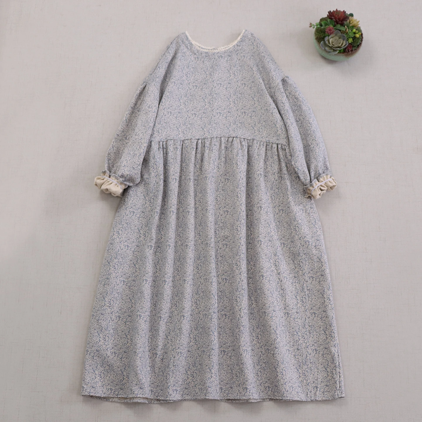 Abito a trapezio in cotone stampato floreale vintage giapponese Mori Girl Abito longuette retrò allentato casual autunno o-collo a maniche lunghe