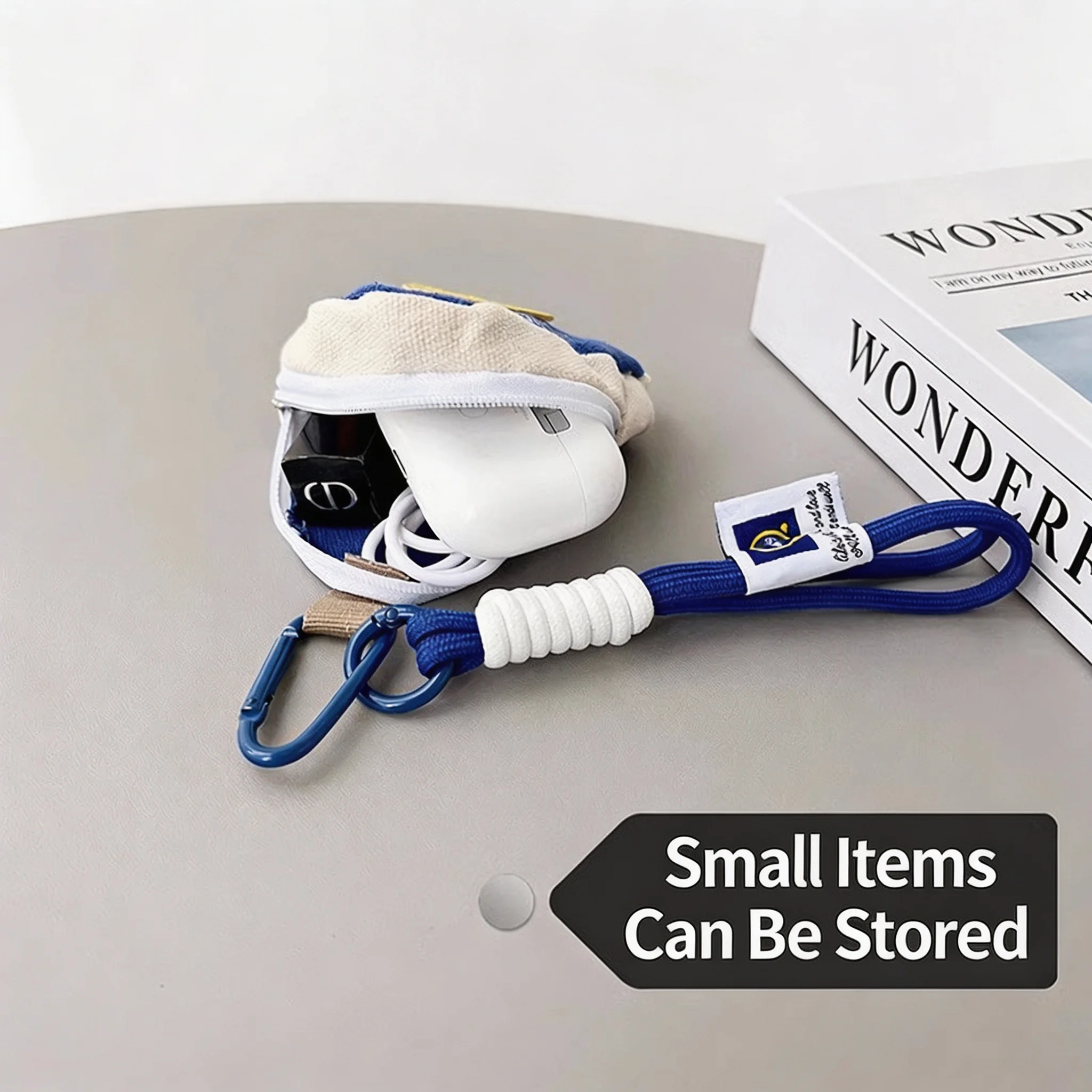 Cute Triangle Star Mini Storage Pouch Keychain with Carabiner, Portable Earbud Coin Bag Backpack Charm for Students